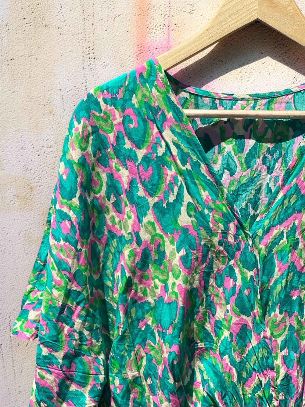 Cupshe Colorful Abstract Print V-Neck Romper Size Small - Picture 5 of 11